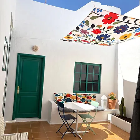 Casa Halcon * San Bartolomé