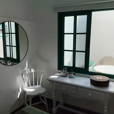 Casa Halcon San Bartolomé